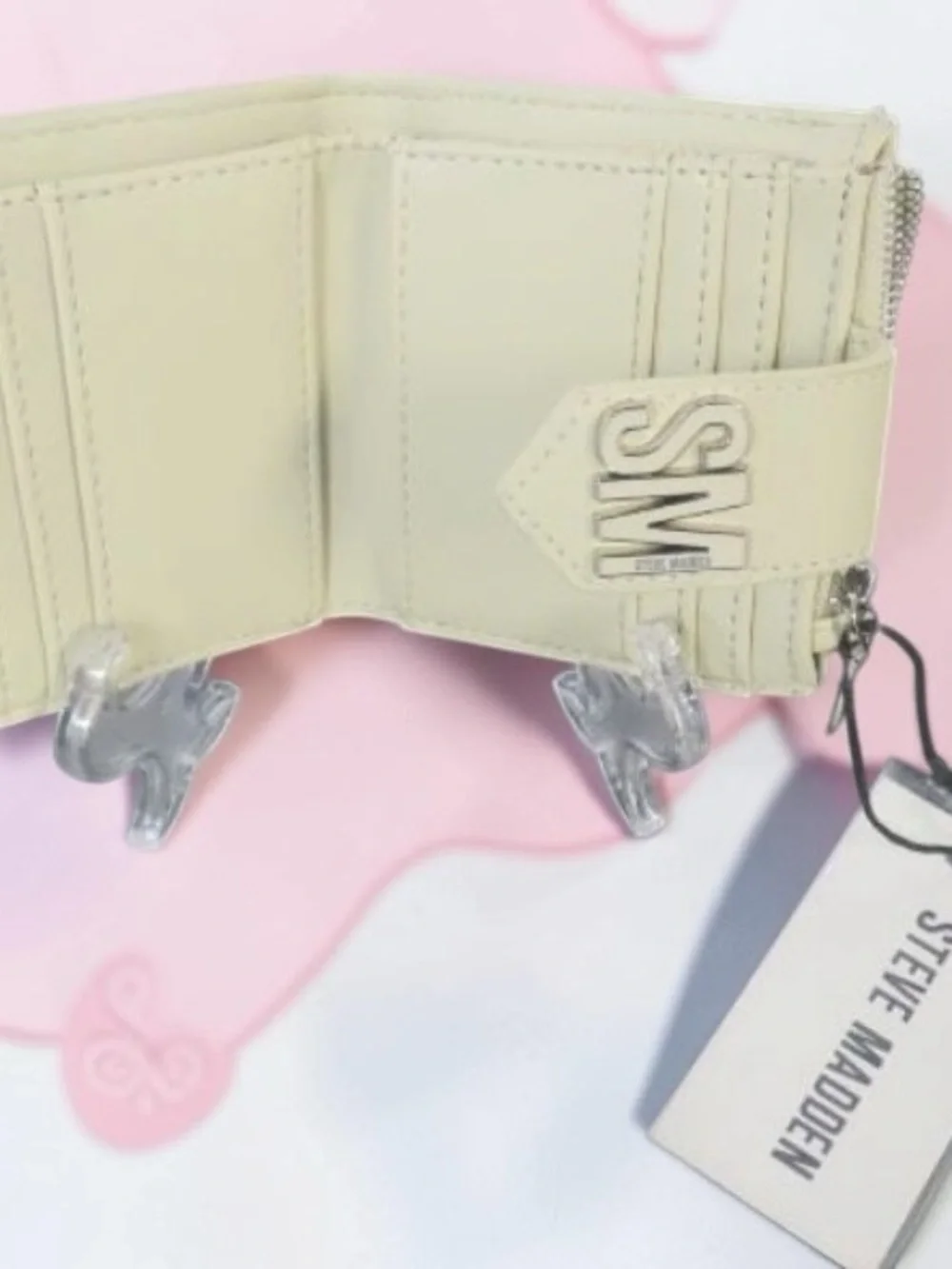 NWT Steve Madden Ivory Compact Bifold Wallet Card Holder SM Logo Zip Coin Pocket